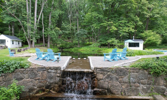 Mendham Maison | Historic Cottage with Private Pond & Pool on 5 Acres