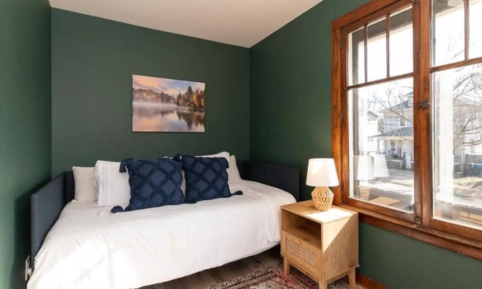 Kalamazoo Maison | Historic Craftsman, just 8 minutes from downtown Kalamazoo.