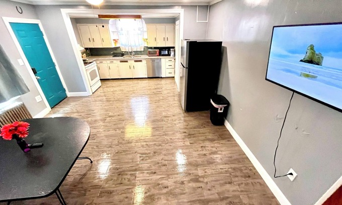 Beaver Meadows Appartement | Historic Downtown Beaver Meadows l 3 bd 4 sofa bd w Dishwasher Laundry & Kureg