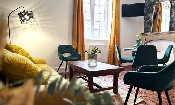Moulins Appartement | Duplex de charme au cœur historique de Moulins avec équipements modernes et literie incluse
