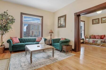 Olde Towne East Maison | Historic Elegance Retreat - Columbus Downtown