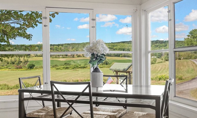 Hartwick Autre | Beautiful farm with amazing outdoor space