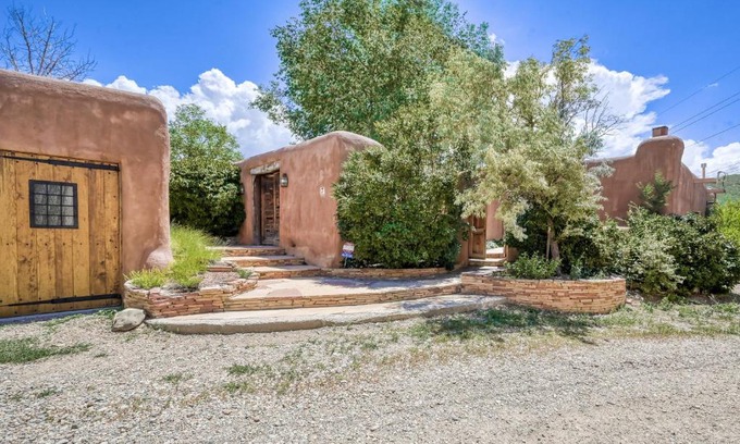 Taos Maison | Historic Hacienda