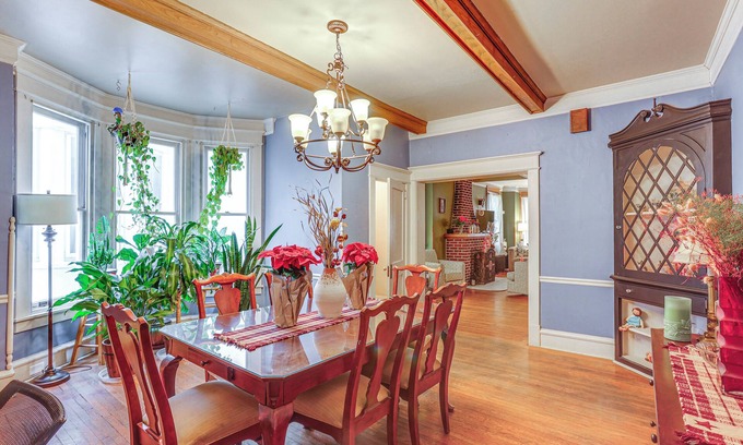 Reading Maison | Reading Home w/ Yard in Historic District