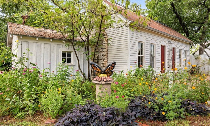 Granbury Cottage | À quelques rues de la place historique de Granbury et des festivals!
