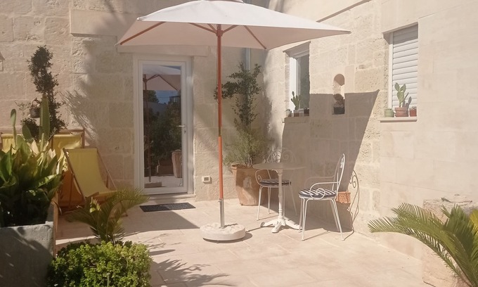 Centro Storico Lit Et Petit-Déjeuner | Historic home with a breathtaking garden in the heart of Salento