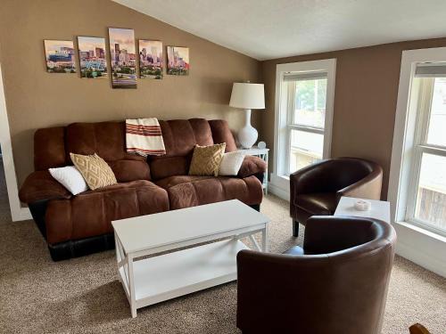 Sunnyside Maison | Historic Home with Farm Fresh Eggs in Denver