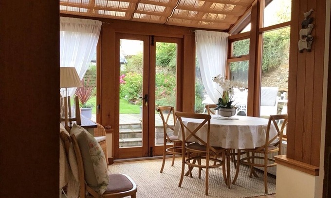 St. Andrews Cottage | COTTAGE Classé Historique avec CONSERVATORY & GARDEN-centre de St Andrews-SLEEPS 6