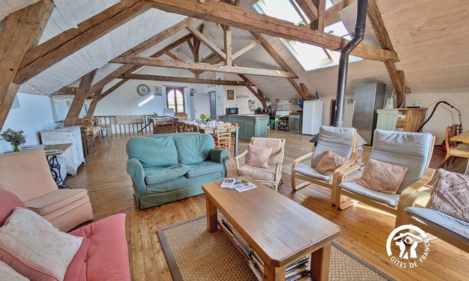 Saint-Sulpice Cottage | Moulin Historique, 5 Chambres, Vue Rivière, Billard, Ping-Pong