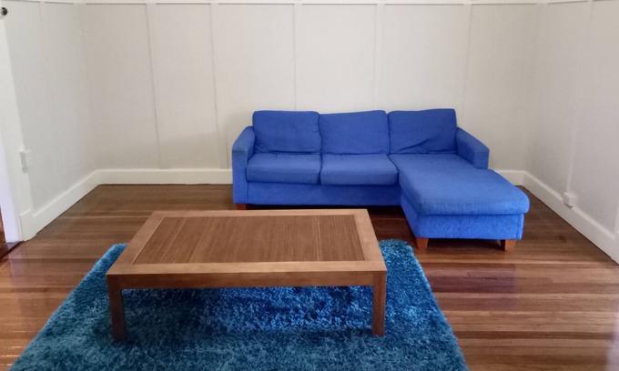 Ashgrove Maison | Historic Queenslander with parking and free WiFi