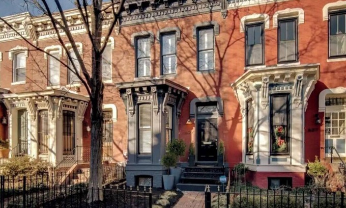 Shaw Maison | Historic rowhouse in heart of Shaw