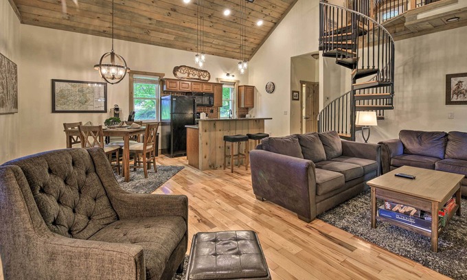 Damascus Cottage | Evolve | Damascus Historic Stone Cottage: Fire Pit