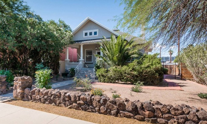 West University Maison | Historic University 1 Bedroom!