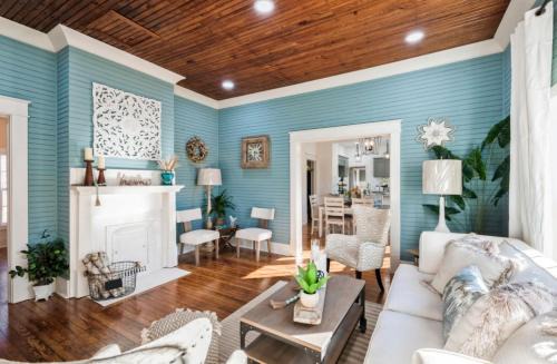 Athens Maison | Historic Vibes, Modern Comfort