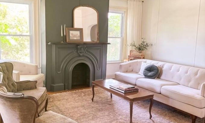 Eureka Maison | Historic Victorian Charm 5 bedroom 2 Bath. EV Charging