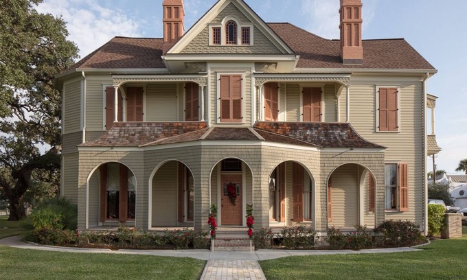 Cuero Maison | Historic Victorian Home