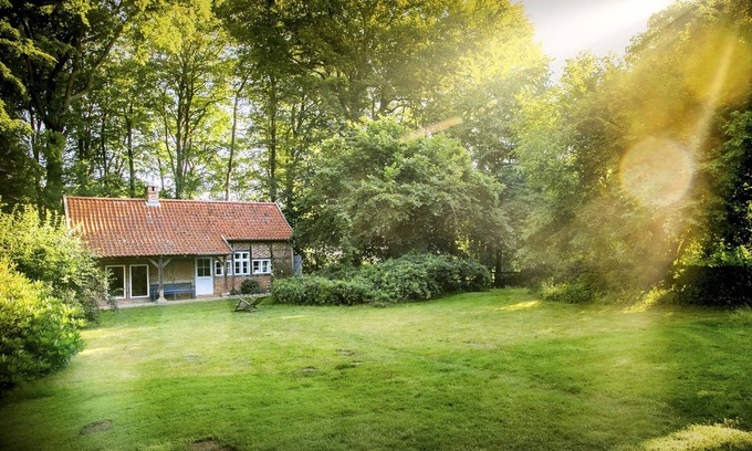 Haarstorf Maison | Romantique 'Backhaus' à la lisière de la forêt