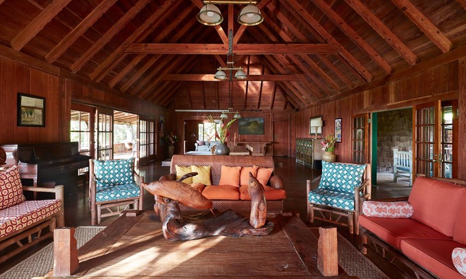Kaunakakai Maison | Historical lodge at Pu'u O Hoku Ranch! Outdoor pool and farm-to-table meals!
