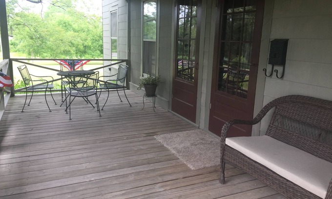 Walworth Autre | Historical Yeoman Farmhouse in country setting.