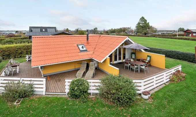 Næs Maison | "Hjalmine" - 250m from the sea by Interhome