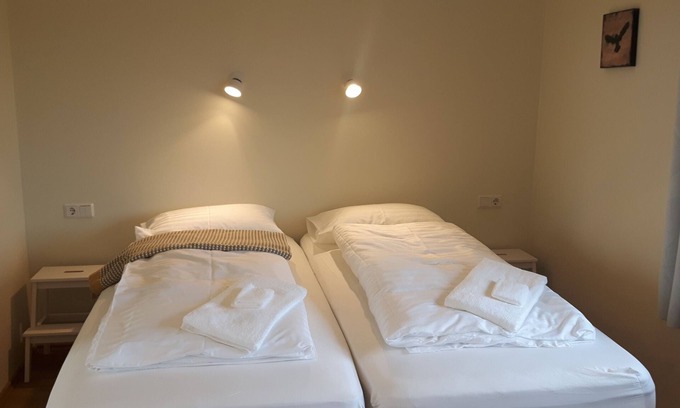 Eidar Appartement | Hjartarstadir Guesthouse