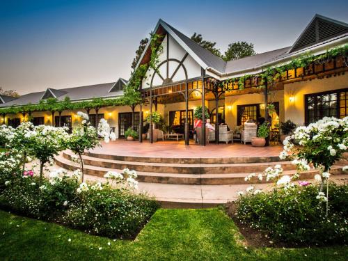 Oudtshoorn Maison | Hlangana Lodge