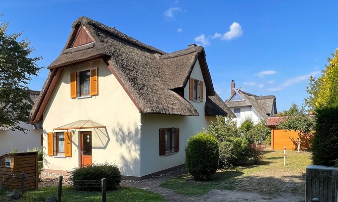 Insel Poel Maison | Holiday home Reethus Blinkfüer - holiday under the thatch!
