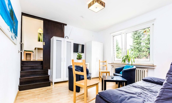 Nippes Appartement | HÖ01 large apartment with dryer and washing machine