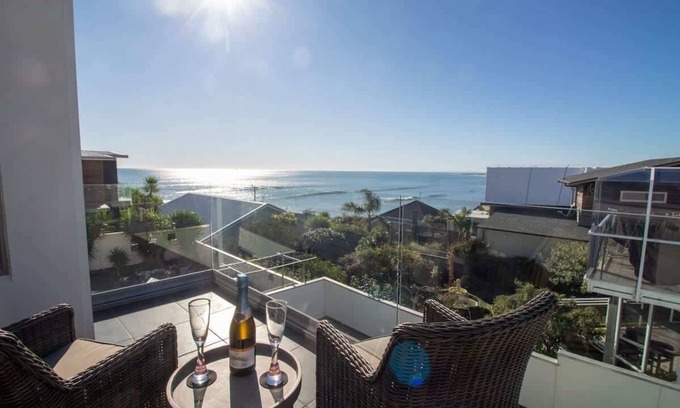New Plymouth Appartement | HOBSON HOT SPOT STUNNING SEAVIEWS