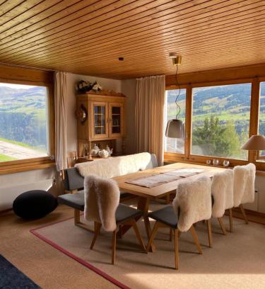 Tavanasa Appartement | Hoch über dem Rheintal