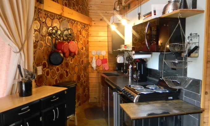 Laurelville Cabine | Hocking Hills A-Frame Log/Stone Cabin by the Pond-Quiet and Private