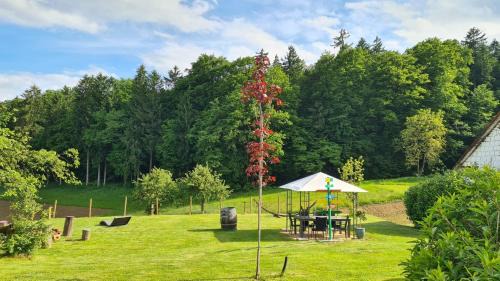 Sankt Nikolai im Sausal Maison | HOF-AREAL Südsteiermark Dein Ort für Poltergruppen & Hochzeiten