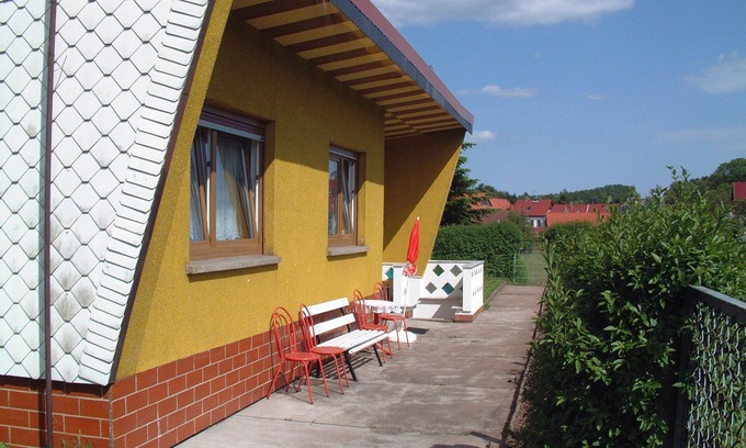 Leinatal Maison | Maison de vacances 'Haus Am Candelaber' avec terrasse privée et jardin privé