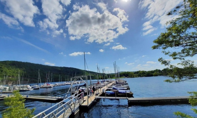 Scheid Maison | Holiday Home 'Yachthof' with Lake View, Shared Terrace and Wi-Fi