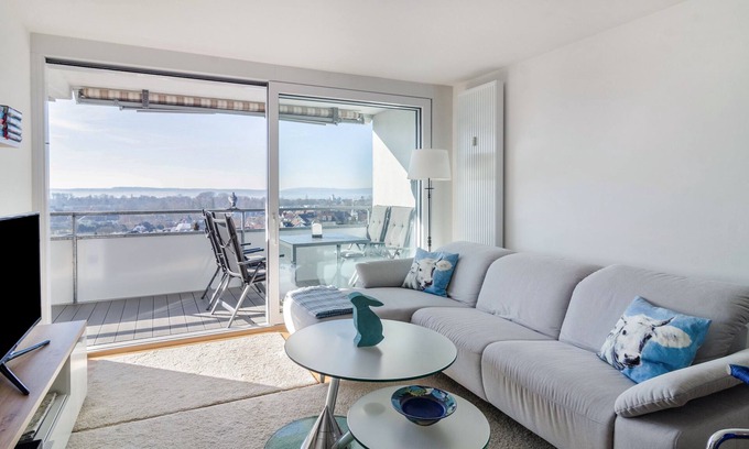 Uhldingen-Muehlhofen Appartement | Appartement "Bodenseepanorama Oberuhldingen" avec vue sur le lac, balcon et Wi-Fi.