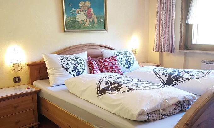 Zell am Harmersbach Appartement | Holiday Apartment 'Schäfchen' with Shared Garden and Wi-Fi