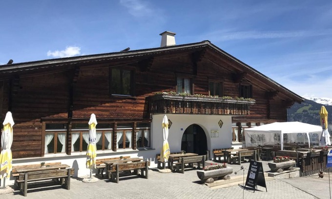 Tavanasa Appartement | Appartement de vacances Surcuolm (Obersaxen) pour 6 - 7 personnes avec 2 chambres à coucher - Appart