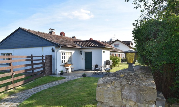 Kaltenholzhausen Appartement | Appartement de vacances "Casa Schrader" avec terrasse privée, jardin privé et Wi-Fi