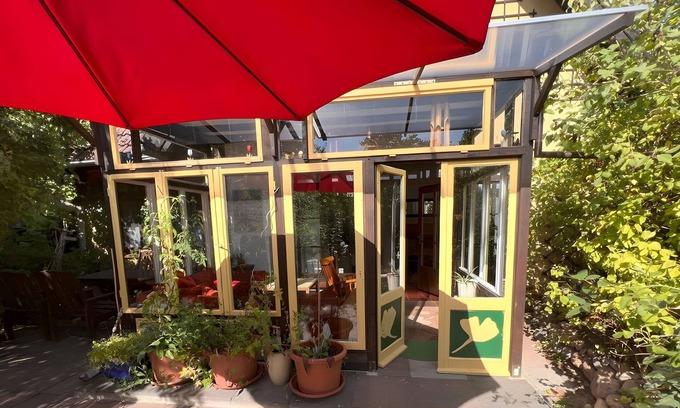 Zempow Appartement | Holiday Apartment 'Im Haus Ginkgo' with Shared Pool, Shared Terrace and Wi-Fi