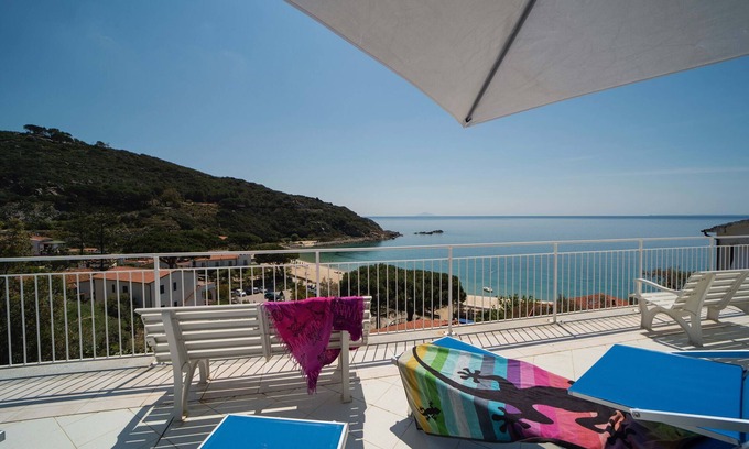 Cavoli Appartement | Appartement de vacances "Le Sirene Bilo 6" près de la plage avec terrasse privée et Wi-Fi.
