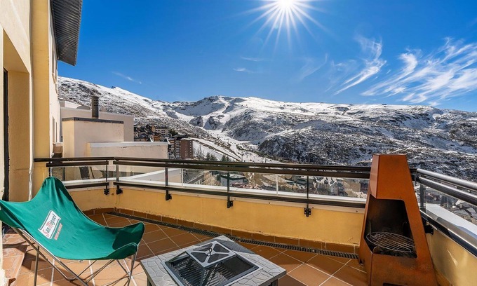 Pradollano Appartement | Holiday apartment "Atico 10 G" near slopes with private terrace Wi-Fi (Free), parking space (Free), parking space