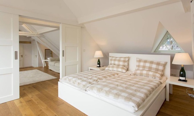 Filzen Appartement | Appartement de vacances "Blanc et Noir" - Weingut & Landhaus Reverchon