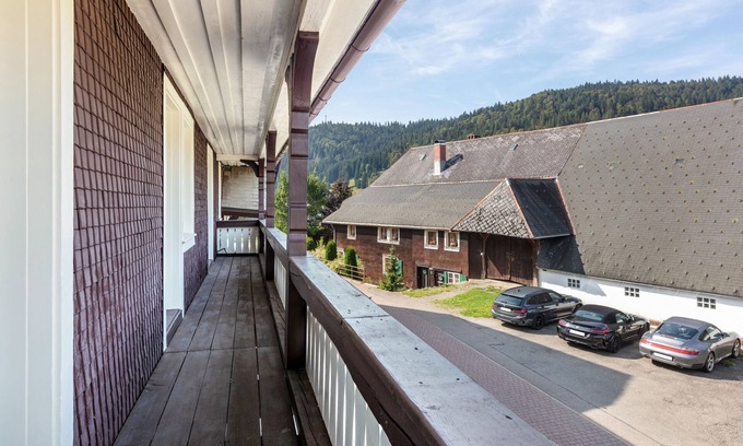 St. Blasien Appartement | Appartement '7' avec vue sur les montagnes, balcon et Wi-Fi