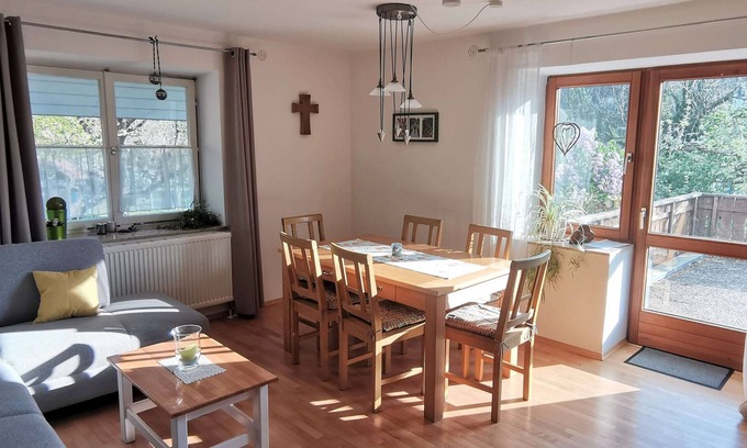Wilhelmsdorf Appartement | Appartement 'Knechtskammer' avec terrasse, jardin partagé et Wi-Fi