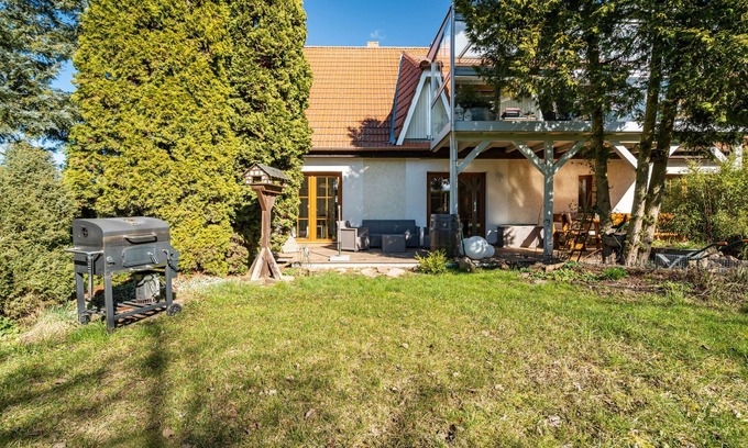 Blankensee Appartement | Appartement "Ferienwohnung Eichenhof" avec terrasse partagée, jardin privé et Wi-Fi