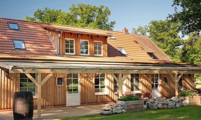 Strohen Appartement | Appartement "Eichengeflüster" avec terrasse privée, jardin partagé et Wi-Fi
