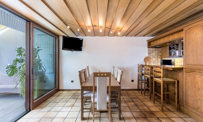 Wehingen Appartement | "Handwerkertreff Und Ferienwohnung", avec terrasse, balcon et Wi-Fi
