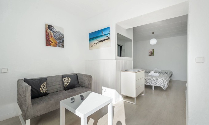 Es Canar Appartement | Appartement de vacances dans un complexe bien entretenu avec Wi-Fi et terrasse.