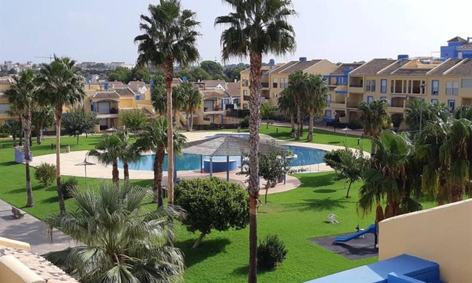Vergel Appartement | Appartement de vacances à El Verger avec piscine, terrasses, jardin et Wi-Fi