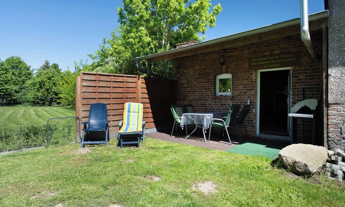 Loitz Appartement | Appartement 'Julenhof' avec terrasse privée, jardin privé et Wi-Fi